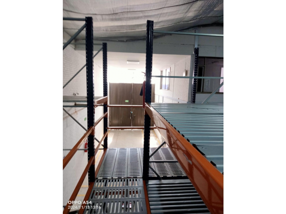 BODEGA DE 760,93 M² EN VENTA, SECTOR INDUSTRIAL DE MONTEVIDEO — foto 5