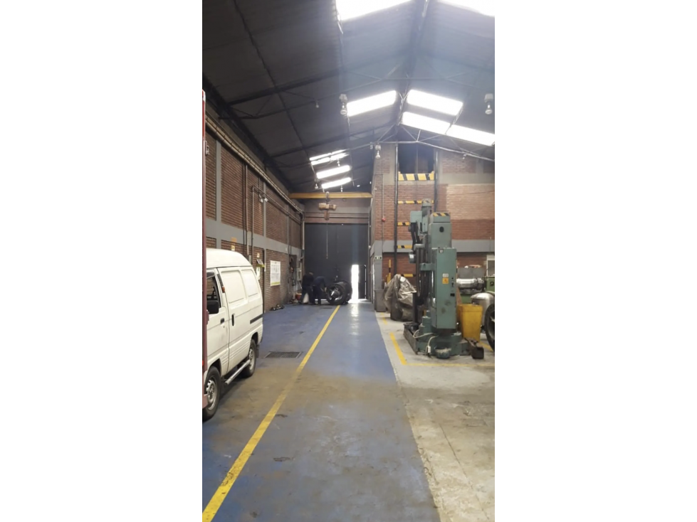 BODEGA INDUSTRIAL Y COMERCIAL DE 1.550 m² PALOQUEMAO — foto 5