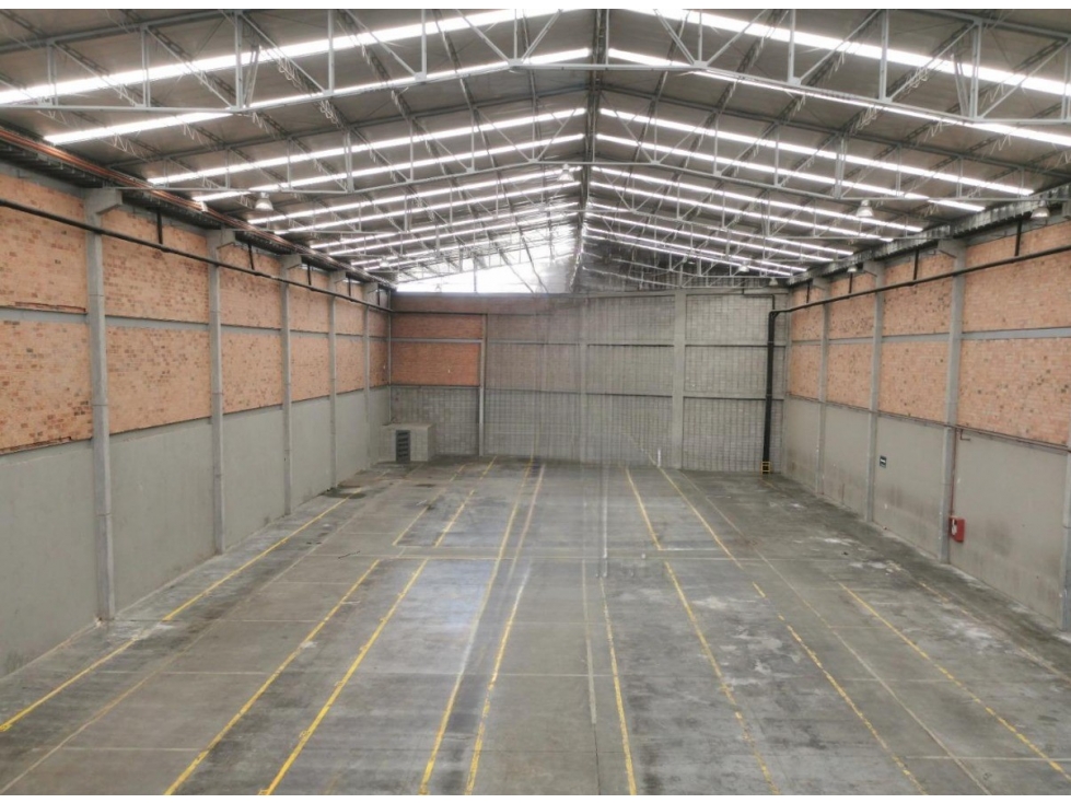 ARRIENDO BODEGA 6.771 m² FONTIBON - 6