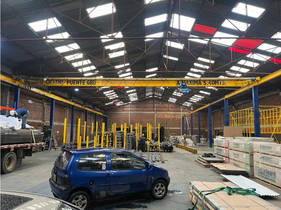 BODEGA DE 3.498 m² EN VENTA ZONA INDUSTRIAL DE PUENTE ARANDA - 6