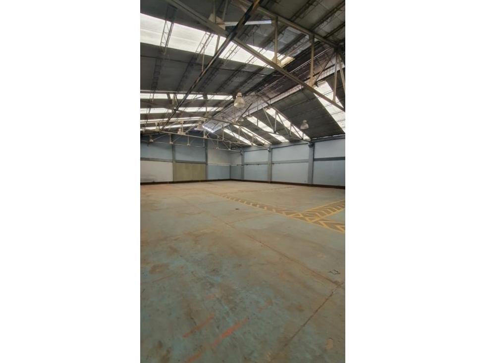 VENDO - ARRIENDO BODEGA INDUSTRIAL 1.000 m² FONTIBON - 5