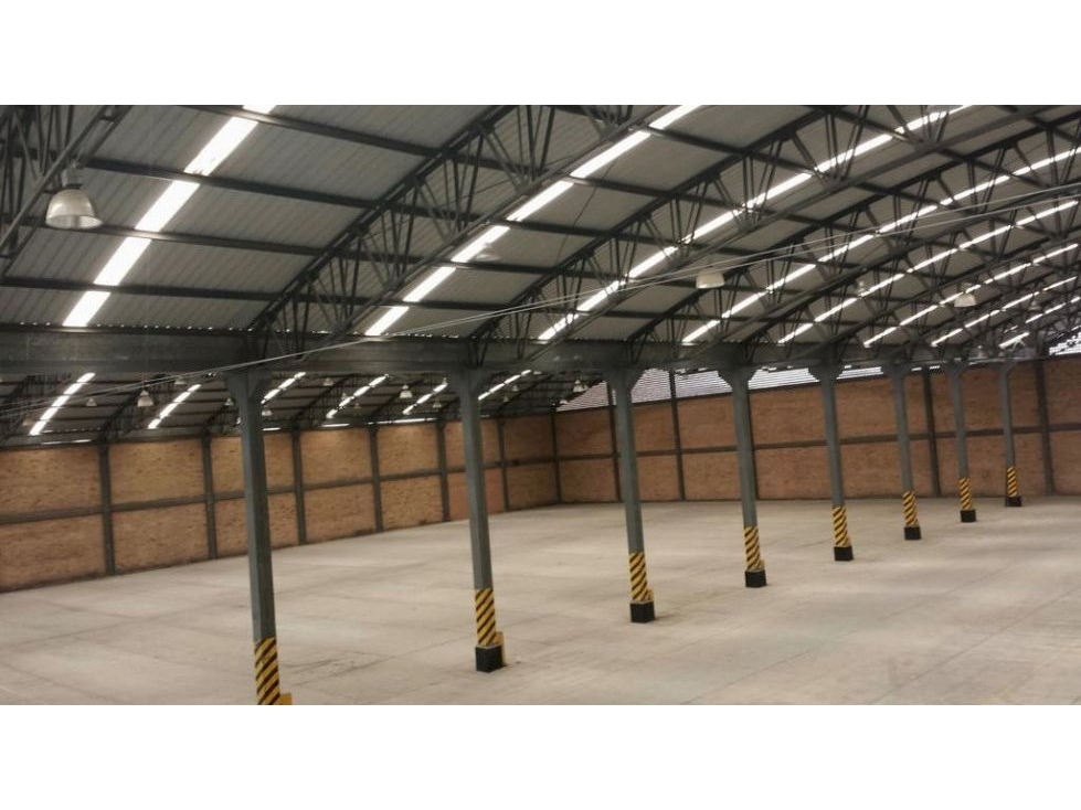 BODEGA EN VENTA 10.600 M² ZONA INDUSTRIAL, MOSQUERA. - 2