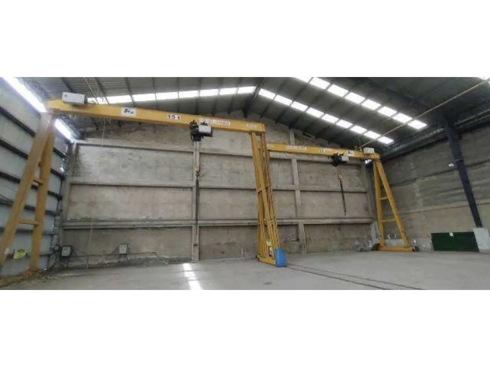 BODEGA TRIPLE ALTURA DE 1.800 M² ZONA INDUSTRIAL DE FONTIBÓN — foto 4