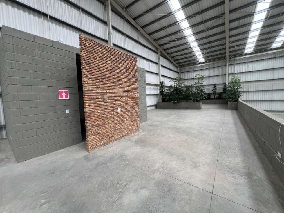 ARRIENDO BODEGA 2.844 M² PARQUE INDUSTRIAL EN SIBERIA - 6