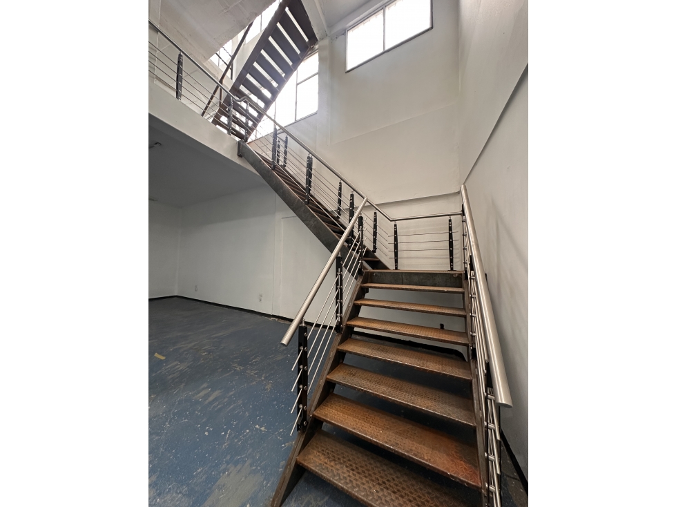 BODEGA DE 537 M² BARRIO GAITÁN — foto 6