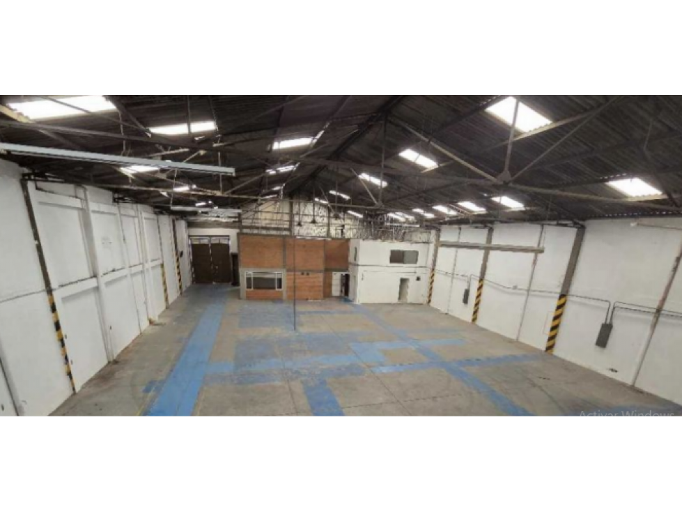 BODEGA DE 1.000 m² CALLE 80 CON AV. CIUDAD DE CALI — foto 2