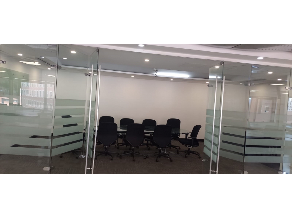 ARREINDO MAGNIFICAS OFICINAS 765 m² CHAPINERO - 1