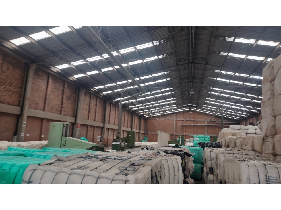 ARRIENDO BODEGA DE 5.000 M² EN ZONA INDUSTRIAL DE MONTEVIDEO — foto 4