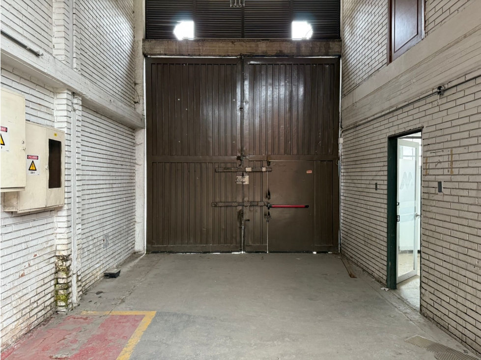BODEGA DE 1.000 M² CON 350 KVA, ZONA INDUSTRIAL DE PUENTE ARANDA — foto 5