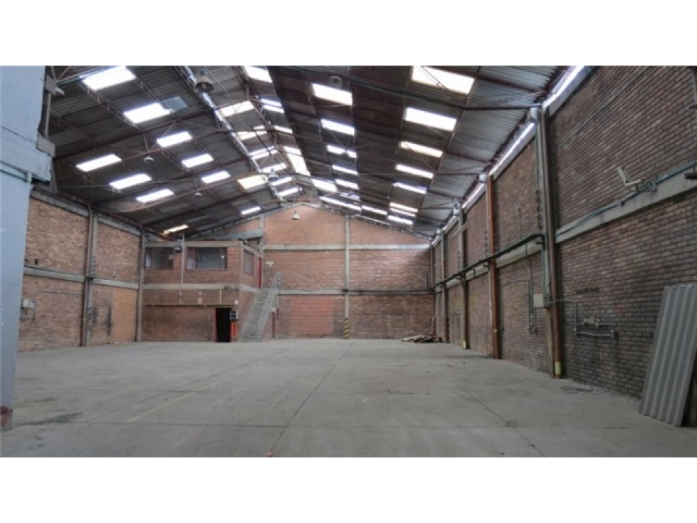 BODEGA INDUSTRIAL DE 769 M² LOS EJIDOS, PUENTE ARANDA
