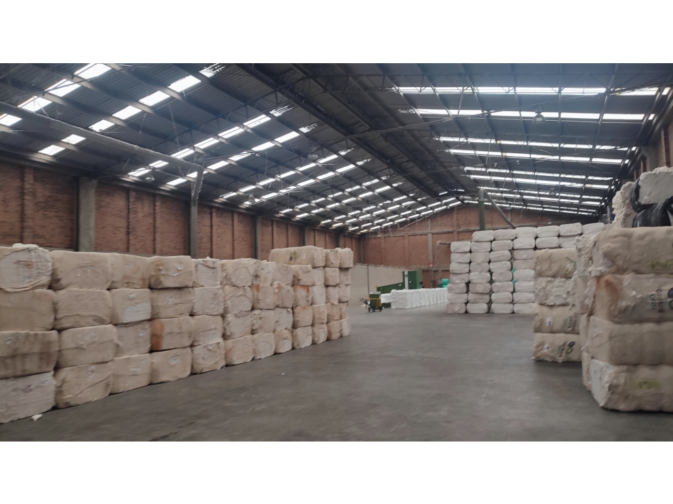 ARRIENDO BODEGA DE 5.000 M² EN ZONA INDUSTRIAL DE MONTEVIDEO — foto 5