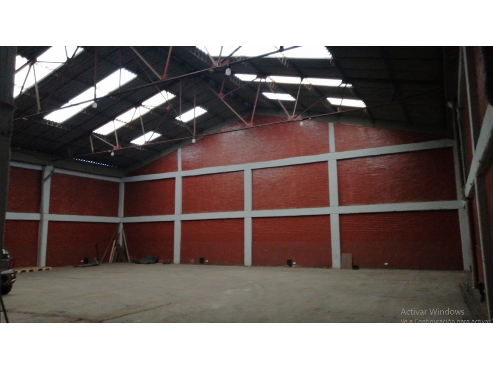 BODEGA INDUSTRIAL DE 630 M², FONTIBÓN