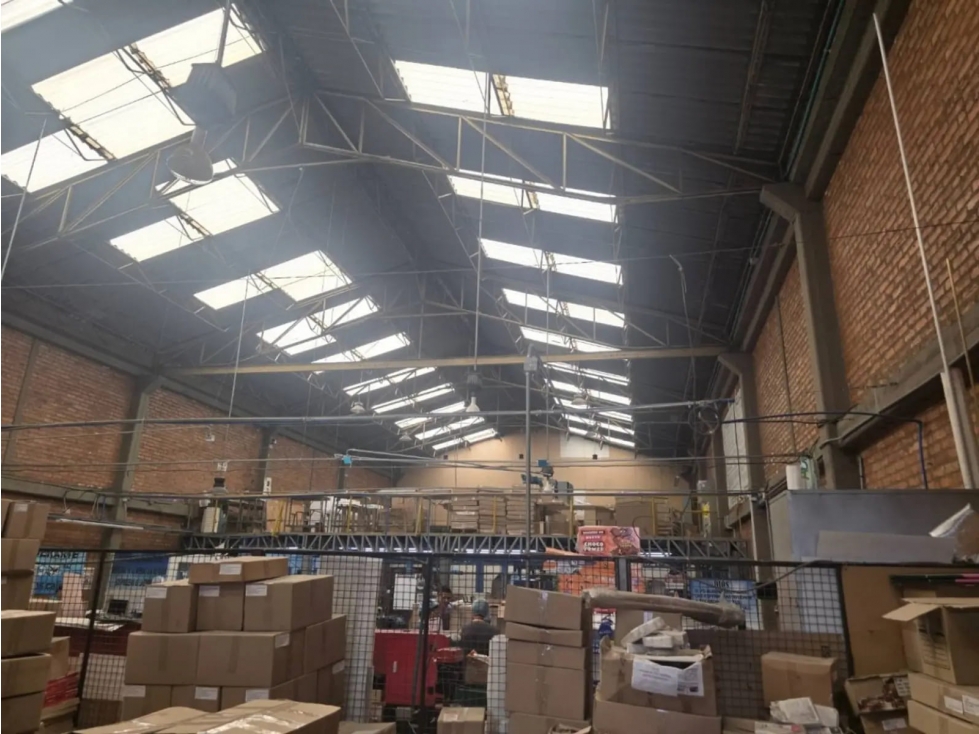 BODEGA DE 4.400 M² EN RICAURTE — foto 3