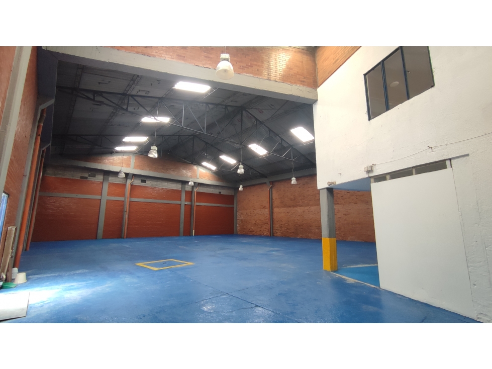 BODEGA DE 1.270 m² EN ZONA INDUSTRIAL ALQUERIA LA FRAGUA — foto 6