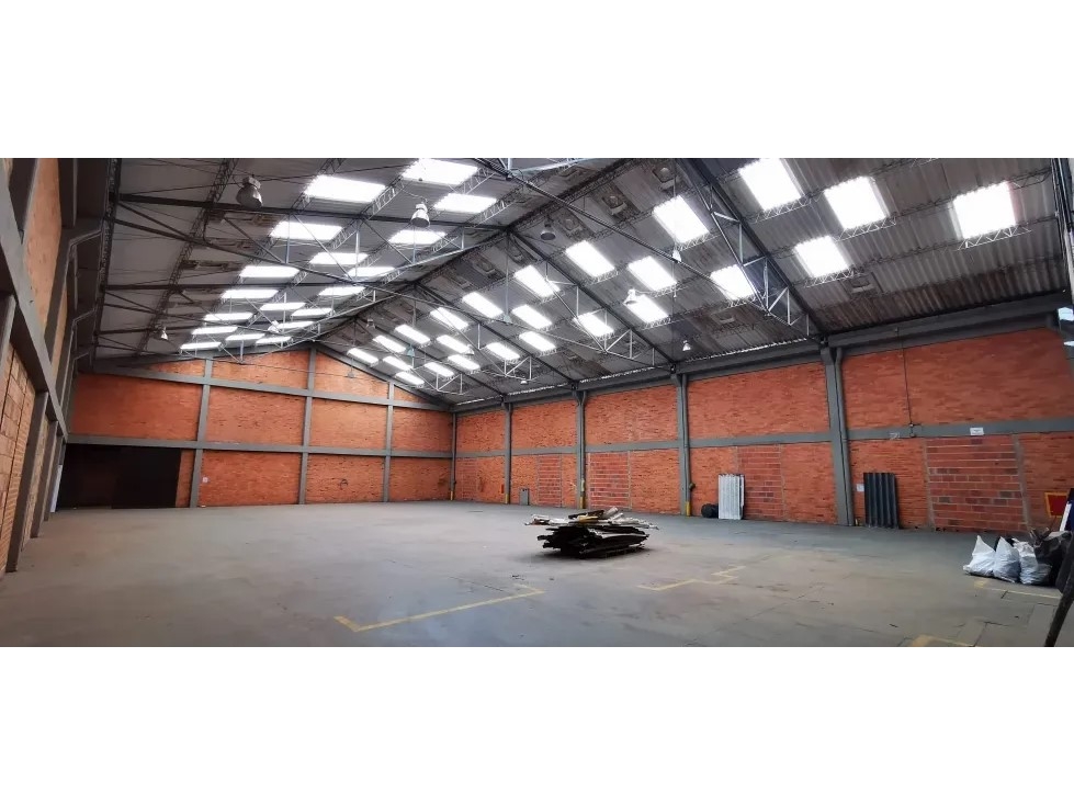 ARRIENDO BODEGA 1.330 m² PARQUE EMPRESARIAL FONTIBON — foto 3