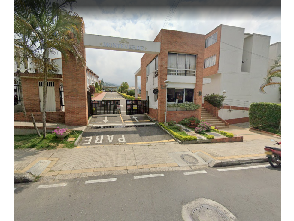 CASA EN VENTA ALTOS DEL LAGO CONJUNTO MONTEVERDE