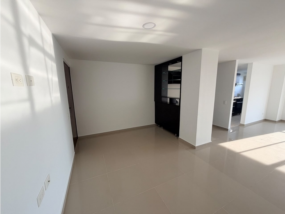 APARTAMENTO EN VENTA EDIF. BELLAGIO - SAN ALONSO — foto 4