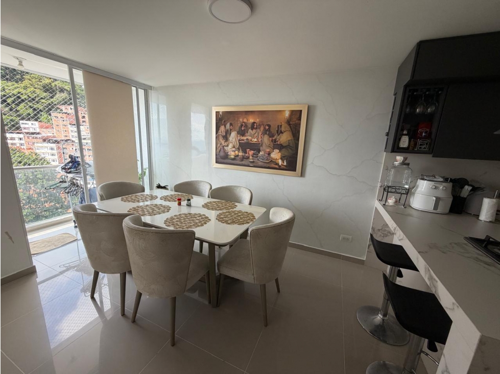 APARTAMENTO EN VENTA EN EDIF. AQUARIUM - BARRIO ALBANIA — foto 2