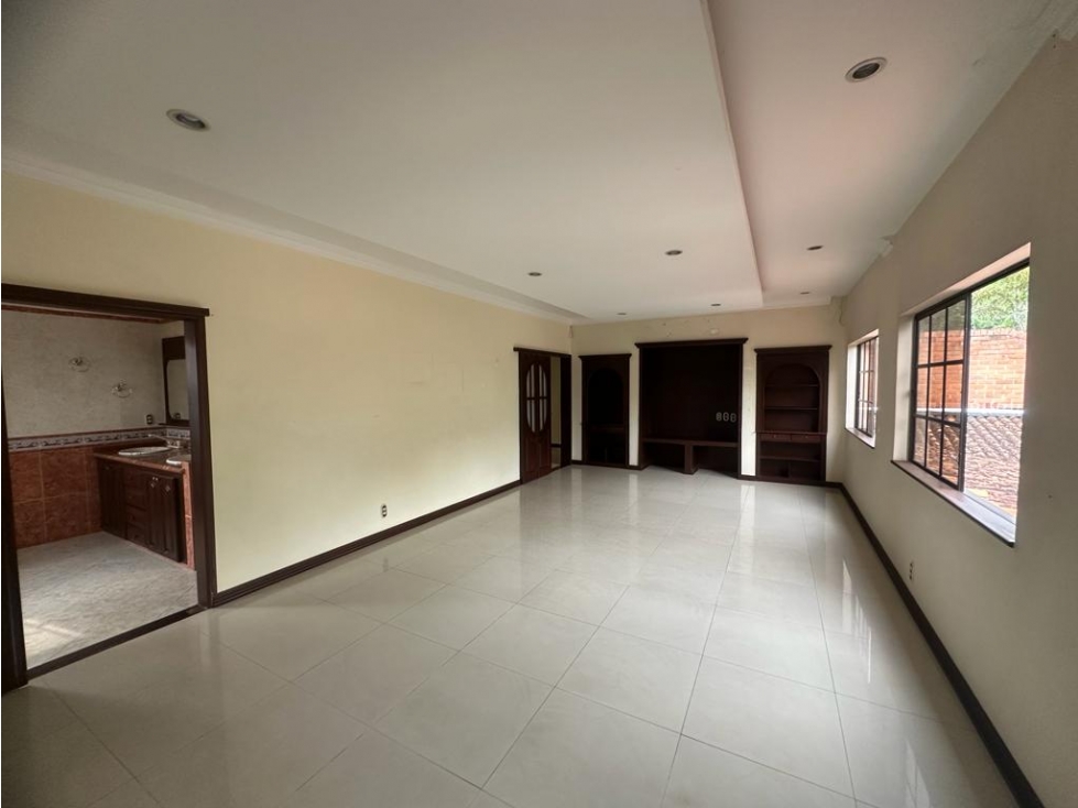 CASA EN VENTA CONJ. RINCON DEL LAGO - LAGOS DEL CACIQUE — foto 3