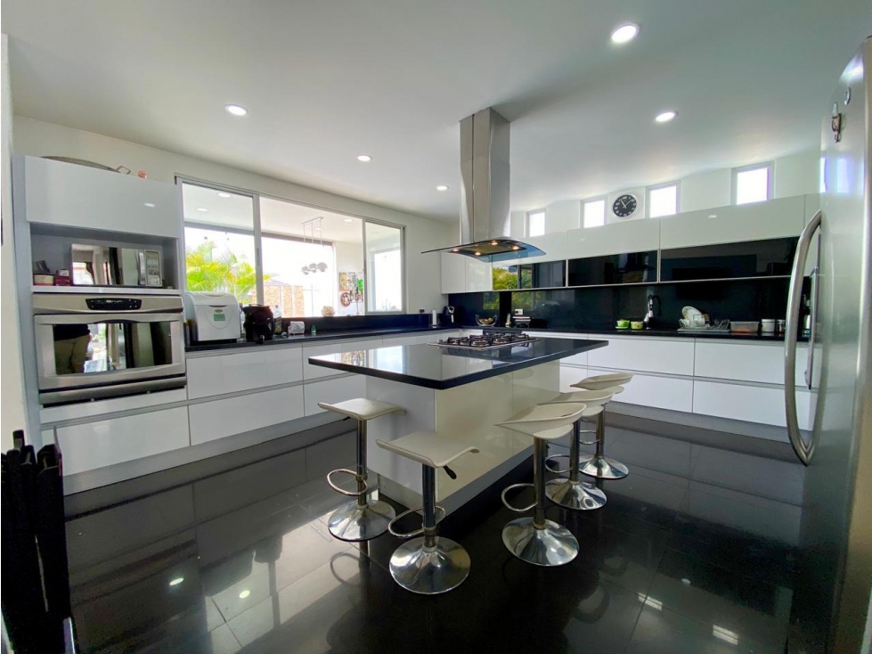 CASA EN VENTA CONJ. BUENAVISTA - RUITOQUE CONDOMINIO