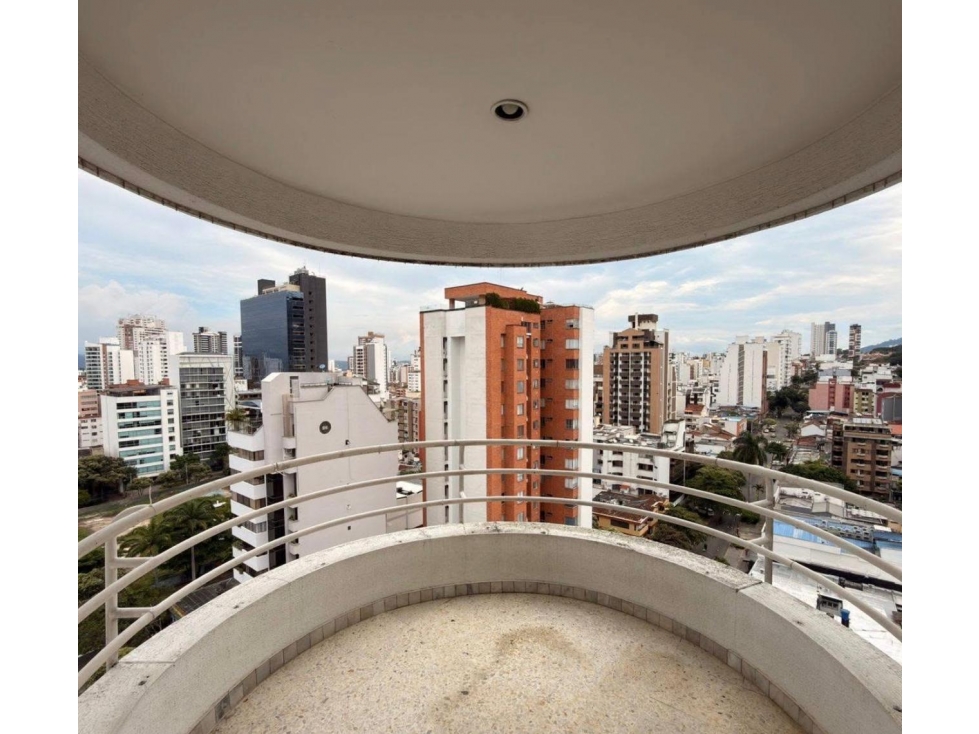APARTAMENTO EN VENTA CONJ. PORTAL DE LA SIERRA - CABECERA — foto 2
