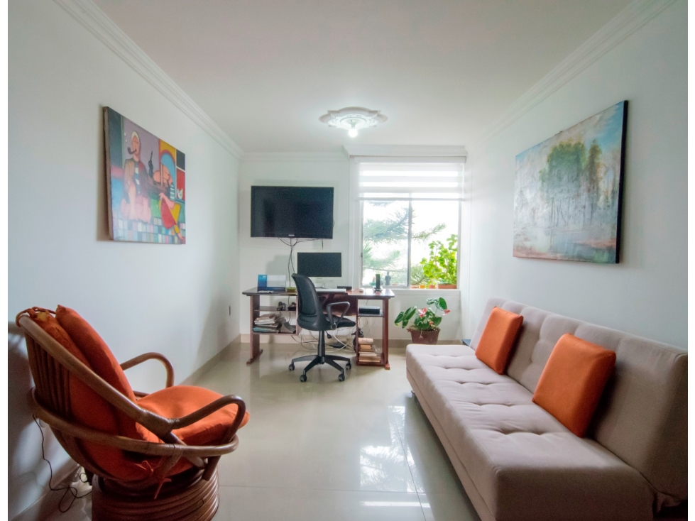 APARTAMENTO EN VENTA EDIF. EL PORTICO - LOS PINOS