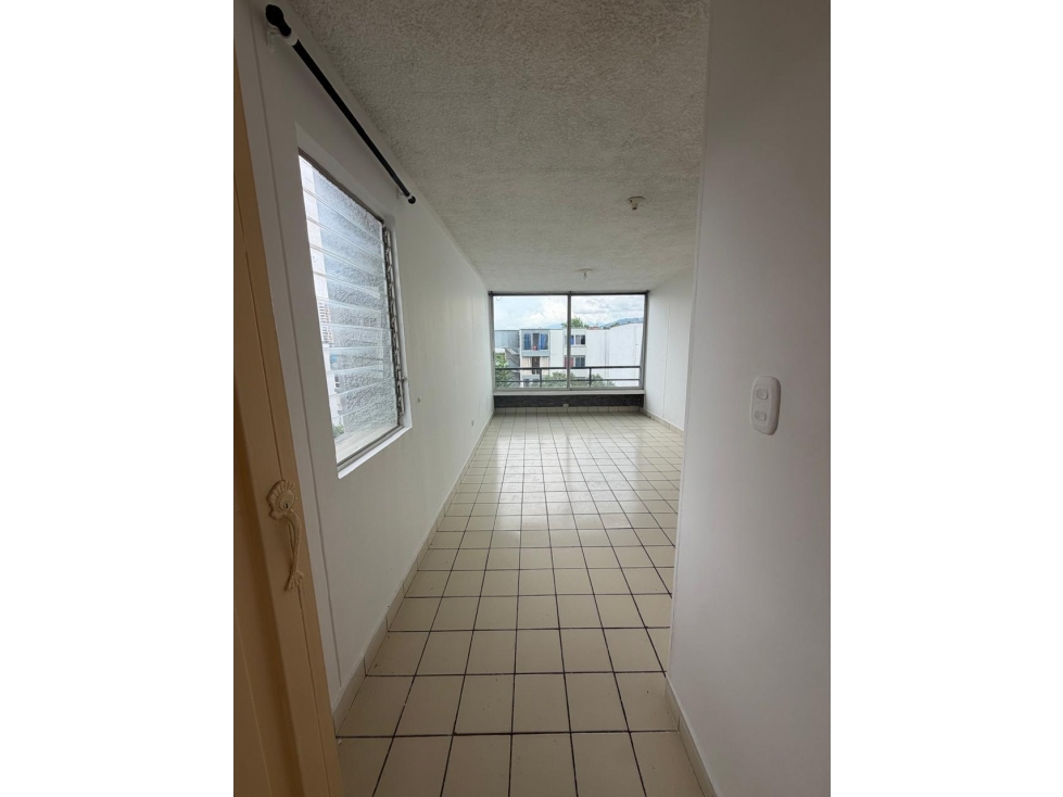 APARTAMENTO EN VENTA CONJ. COMULTRASAN PROVENZA — foto 4