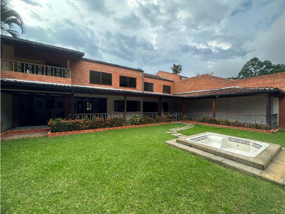 CASA EN VENTA CONJ. RINCON DEL LAGO - LAGOS DEL CACIQUE — foto 2