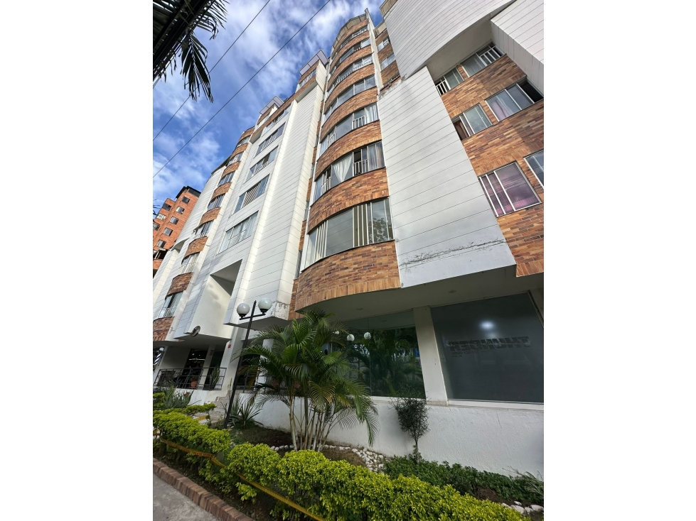 APARTAMENTO EN VENTA DUPLEX EN EDIF. PLAZA GRANADA - AURORA