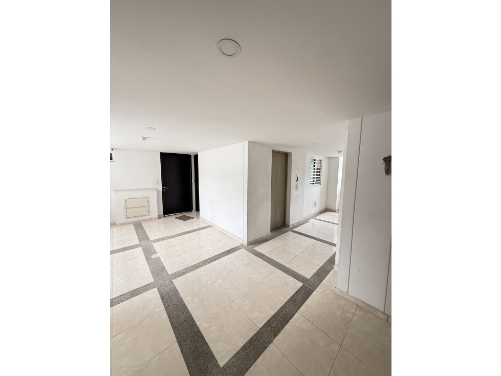 APARTAMENTO EN VENTA EDIFI. EL PRADO 34 — foto 2
