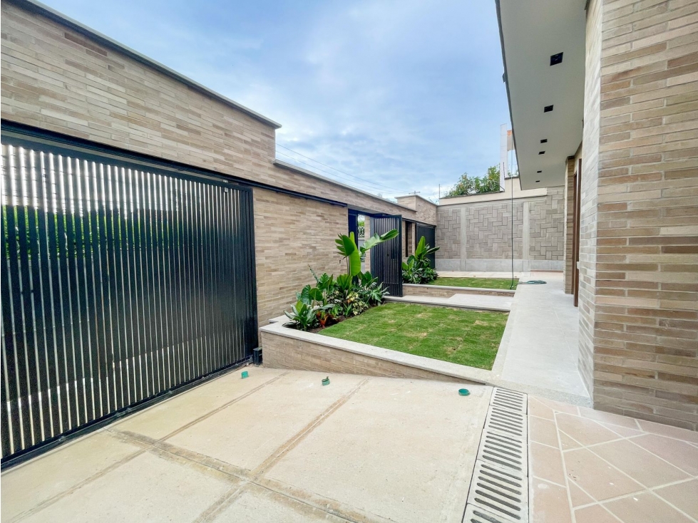 CASA EN VENTA LAGOS DEL CACIQUE — foto 2