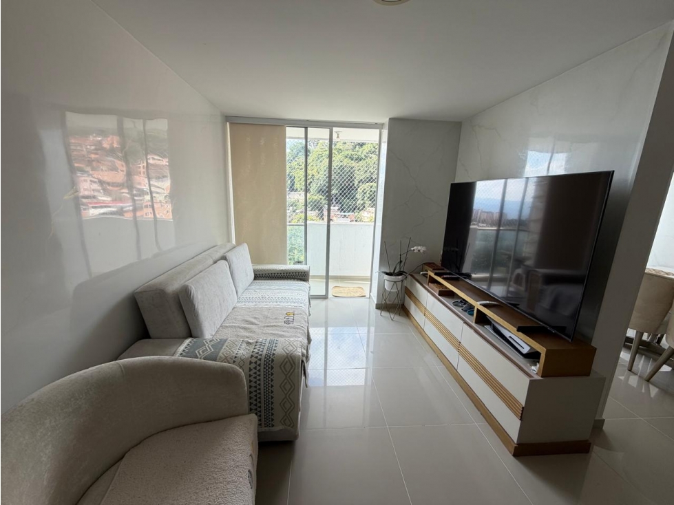APARTAMENTO EN VENTA EN EDIF. AQUARIUM - BARRIO ALBANIA — foto 3
