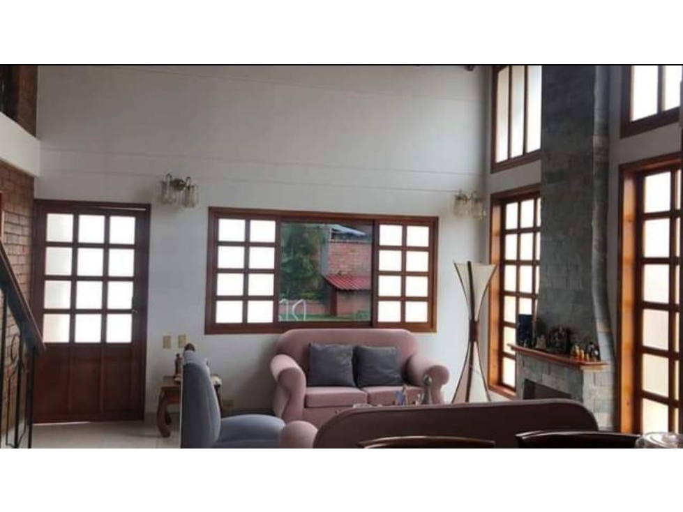 CASA EN VENTA LAGOS DEL CACIQUE — foto 2