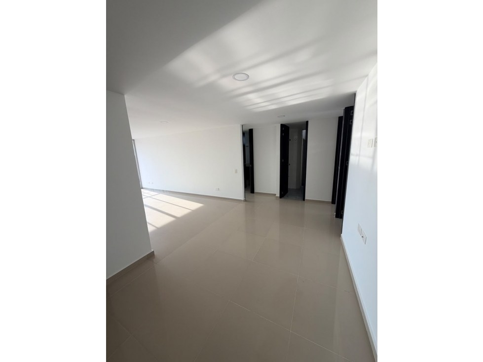 APARTAMENTO EN VENTA EDIF. TORRE ALTA CABECERA — foto 4