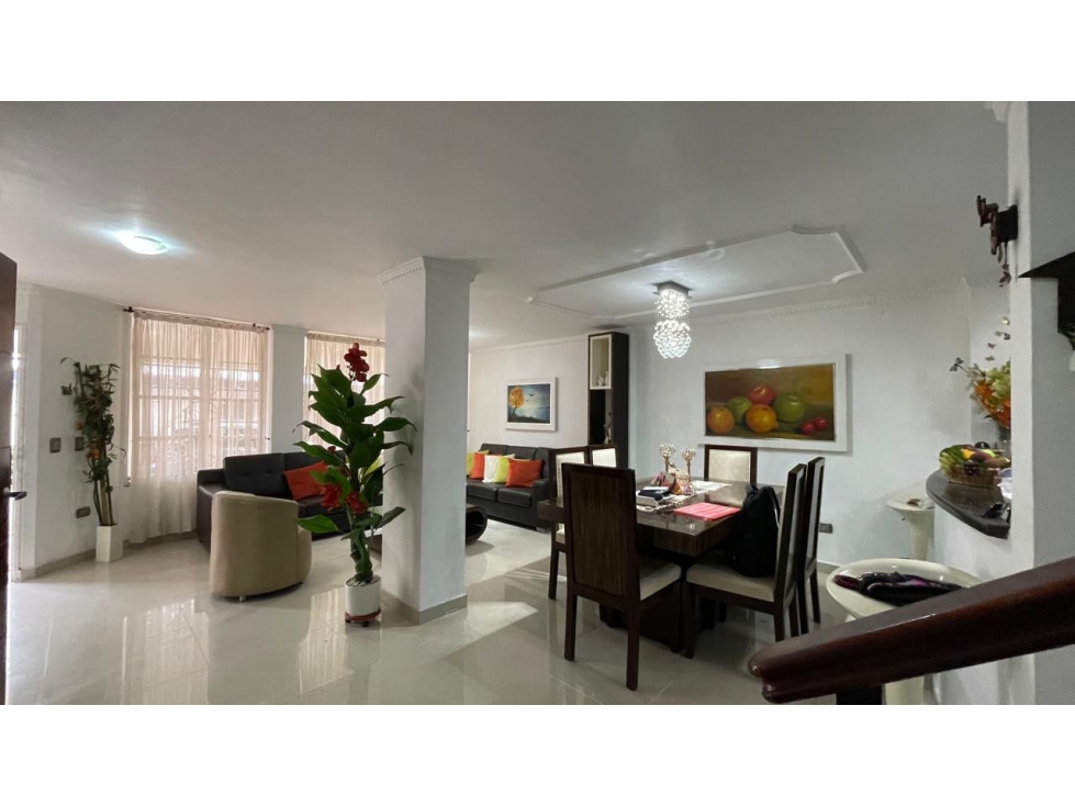 CASA EN VENTA BARRIO LA VICTORIA