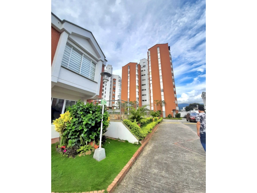 APARTAMENTO EN VENTA CONJ. PLAZA MARSELLA - AUT. CAÑAVERAL