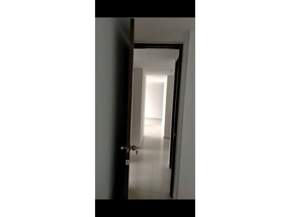 APARTAMENTO EN VENTA CONJ. PORTAL DE LA LOMA - PIEDECUESTA — foto 3