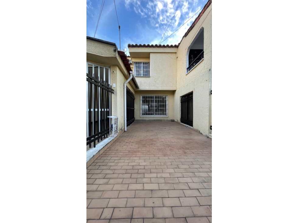 CASA EN VENTA BARRIO PROVENZA