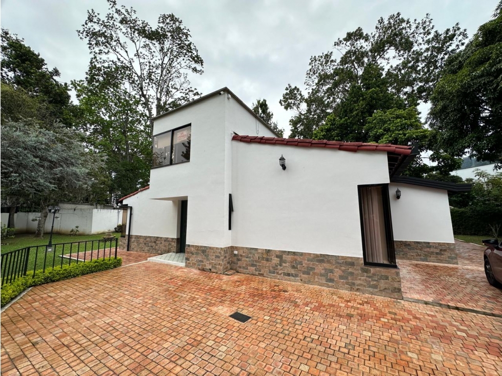 CASA EN VENTA LAGOS DEL CACIQUE — foto 2