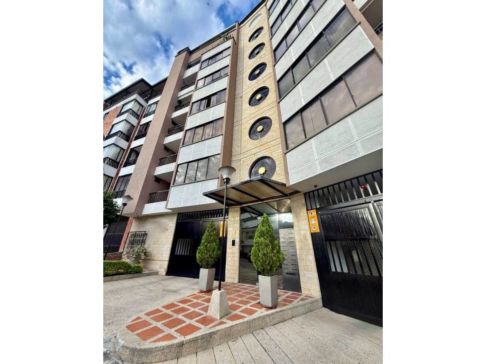 APARTAMENTO DUPLEX EN VENTA EDIFICIO MONARCA DE ALLIOT - LA FLORESTA