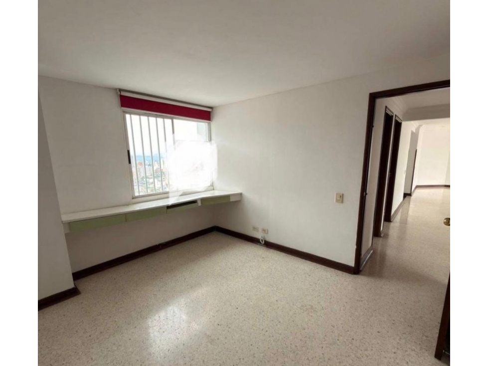 APARTAMENTO EN VENTA CONJ. PORTAL DE LA SIERRA - CABECERA — foto 6