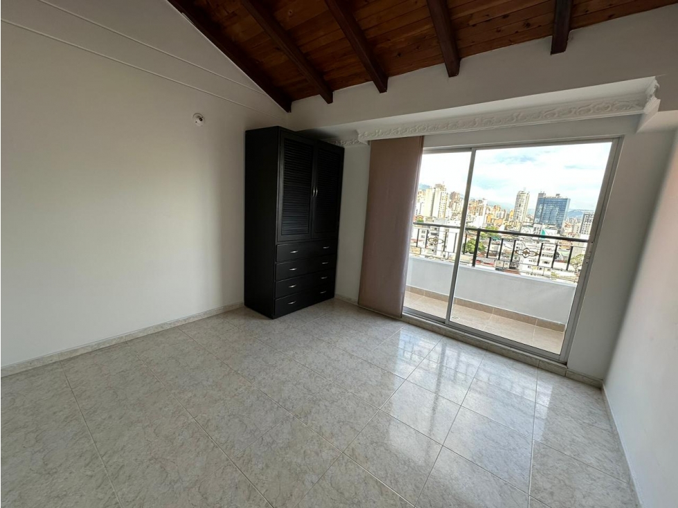APARTAMENTO EN VENTA DUPLEX EN EDIF. PLAZA GRANADA - AURORA — foto 4
