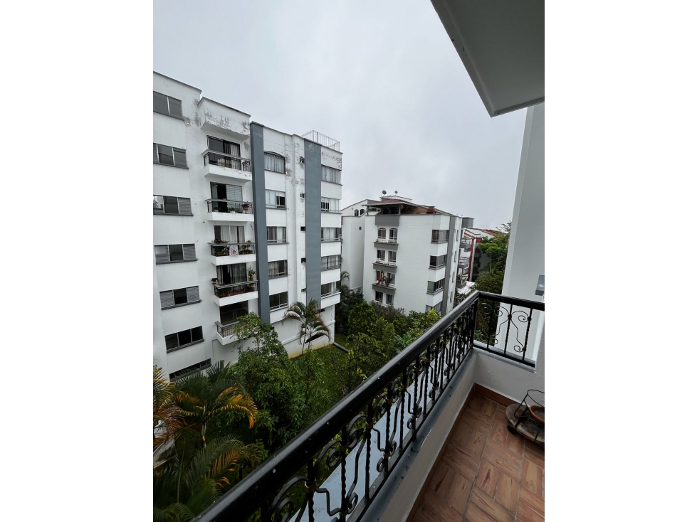APARTAMENTO EN VENTA BARRIO PINOS