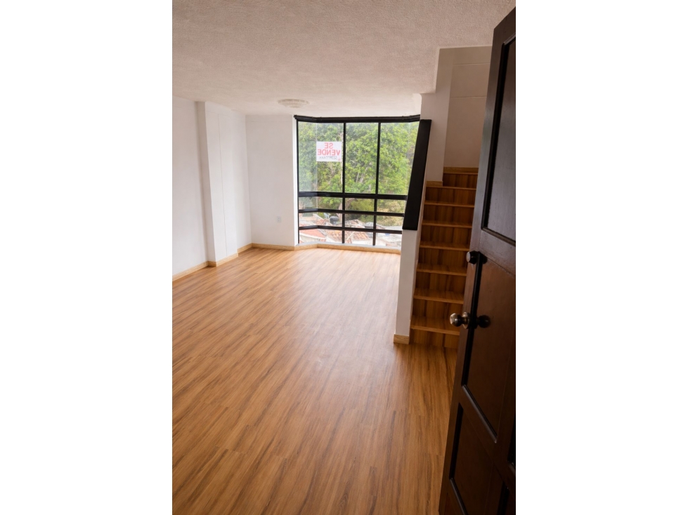 APARTAMENTO EN VENTA EDIFICIO MIRADOR DEL CACIQUE / LA FLORESTA