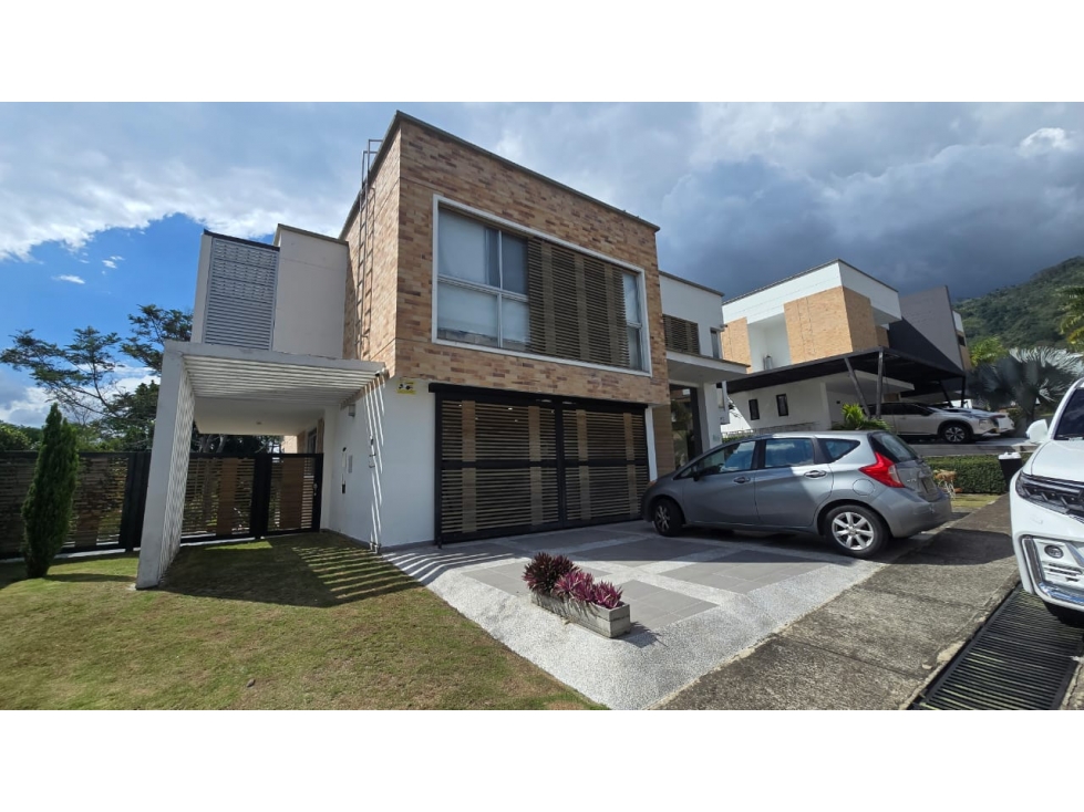 CASA EN VENTA TERRAZA DE MENZULY
