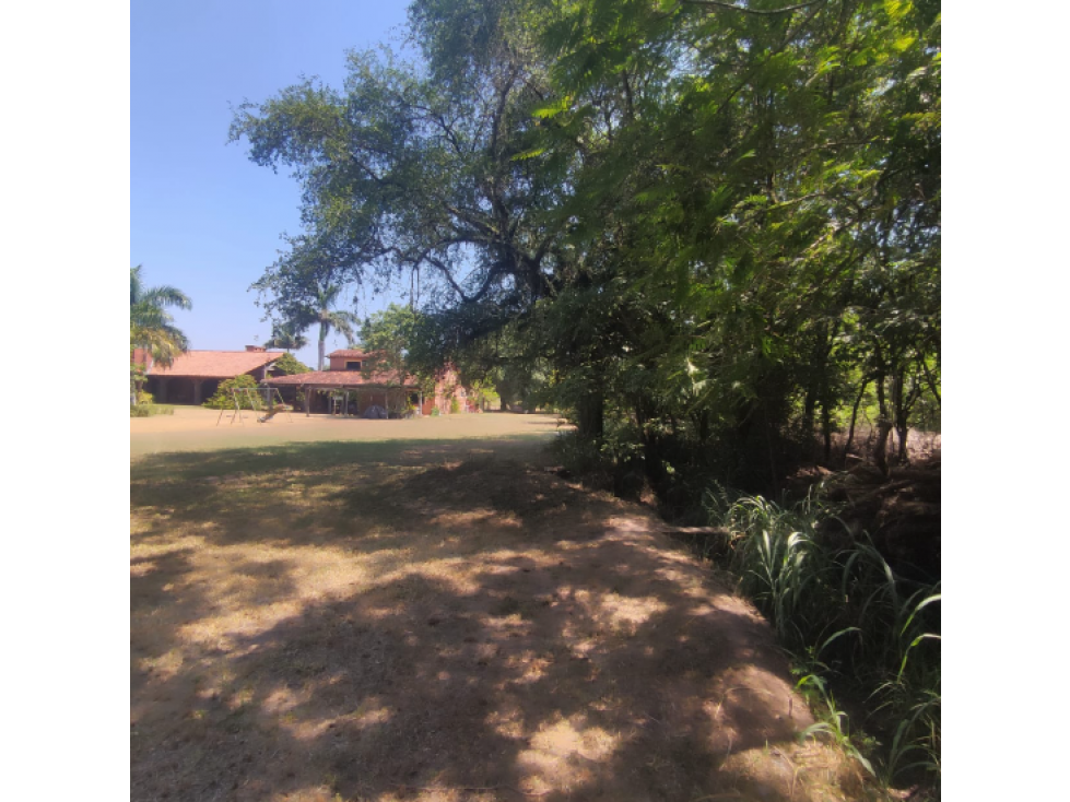 EN VENTA TERRENO EN MARIANO ROQUE ALONSO - 2