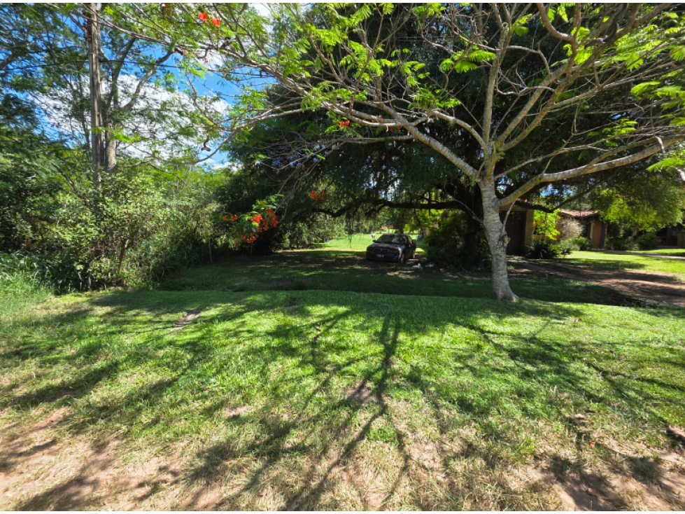 EN VENTA TERRENO EN MARIANO ROQUE ALONSO - 4