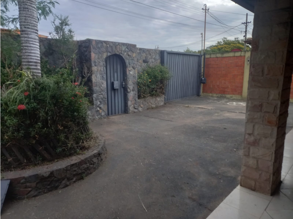 INMUEBLE EN LA CIUDAD DE MARIANO ROQUE ALONSO - 6