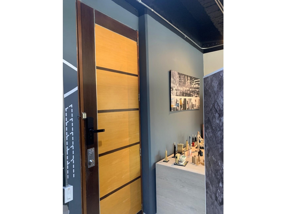 ARRIENDO HERMOSA Y EXCLUSIVA OFICINA
