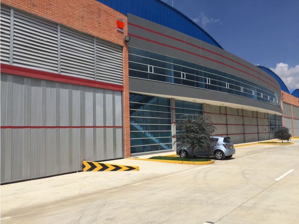 VENTA SUPER BODEGA EN FUNZA - 2